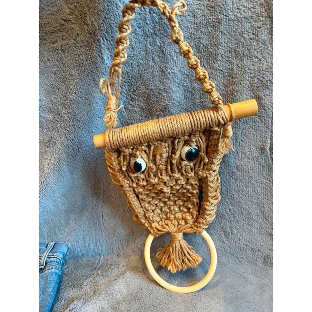 Vtg 1970s Macrame Owl Hand Towel Ring Holder Wall Hanging Boho Chic Handmade